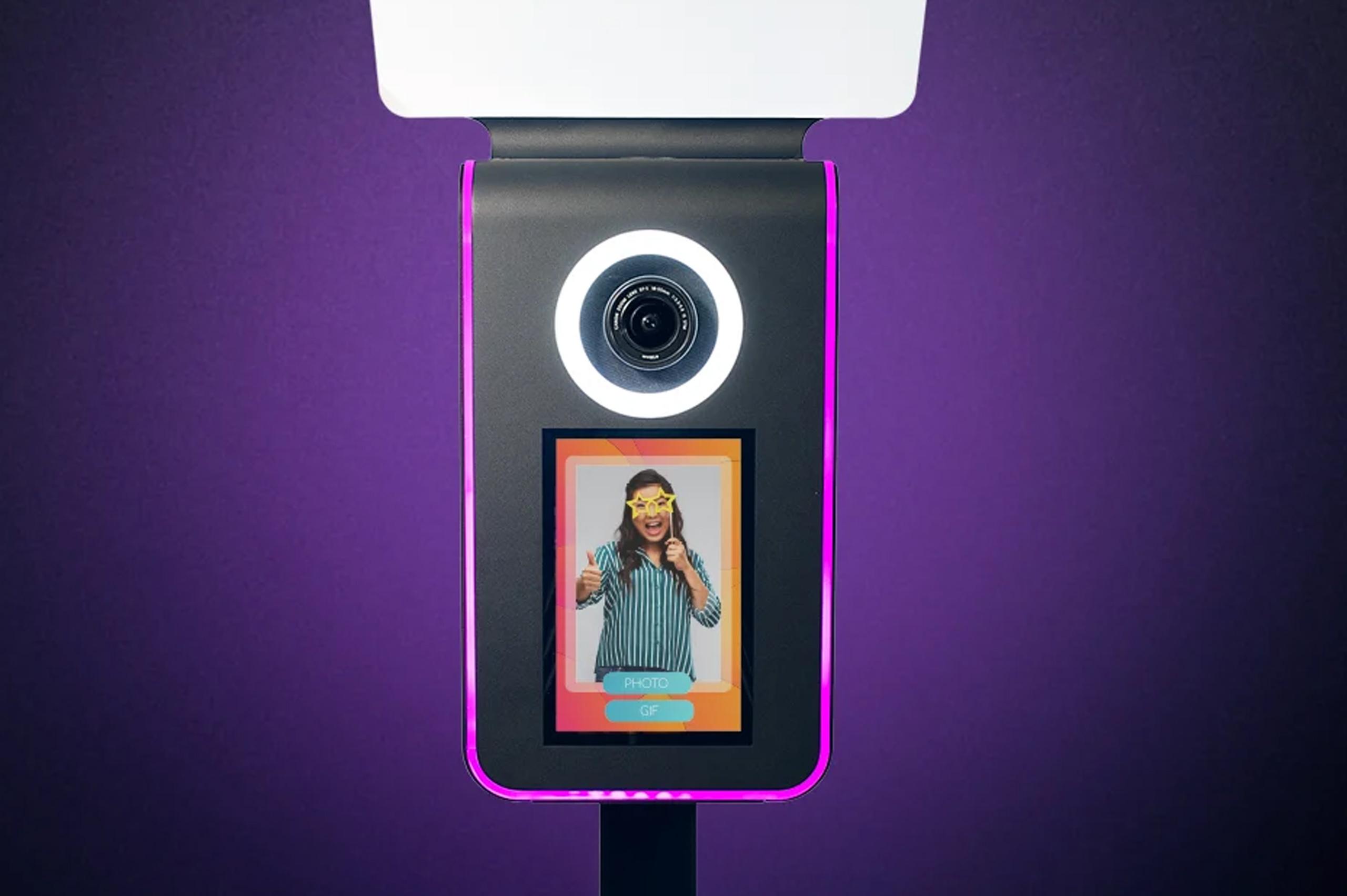 PHOTO BOOTHS