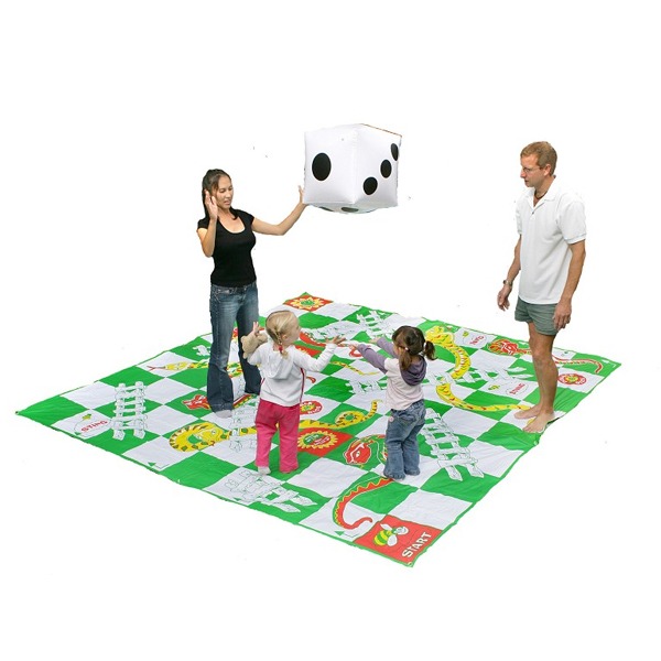 Giant Games – Snakes And Ladders