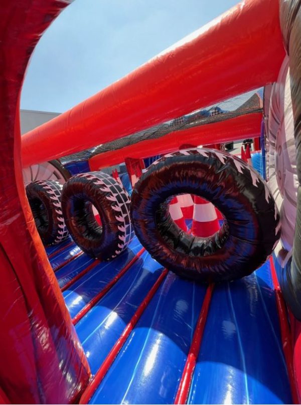 Obstacle Course - Race Car - Image 4